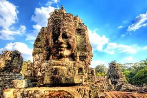 Музей США вернул в Камбоджу древнюю статую