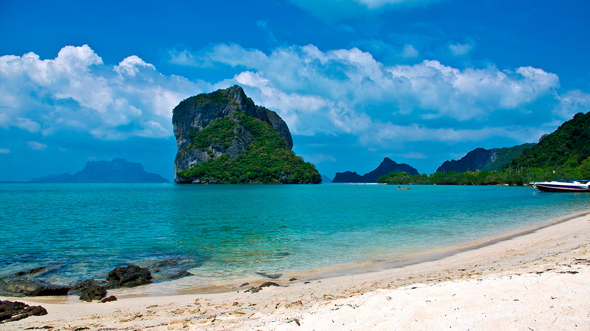 Власти Таиланда раскрыли планы по открытию курортов для иностранцев