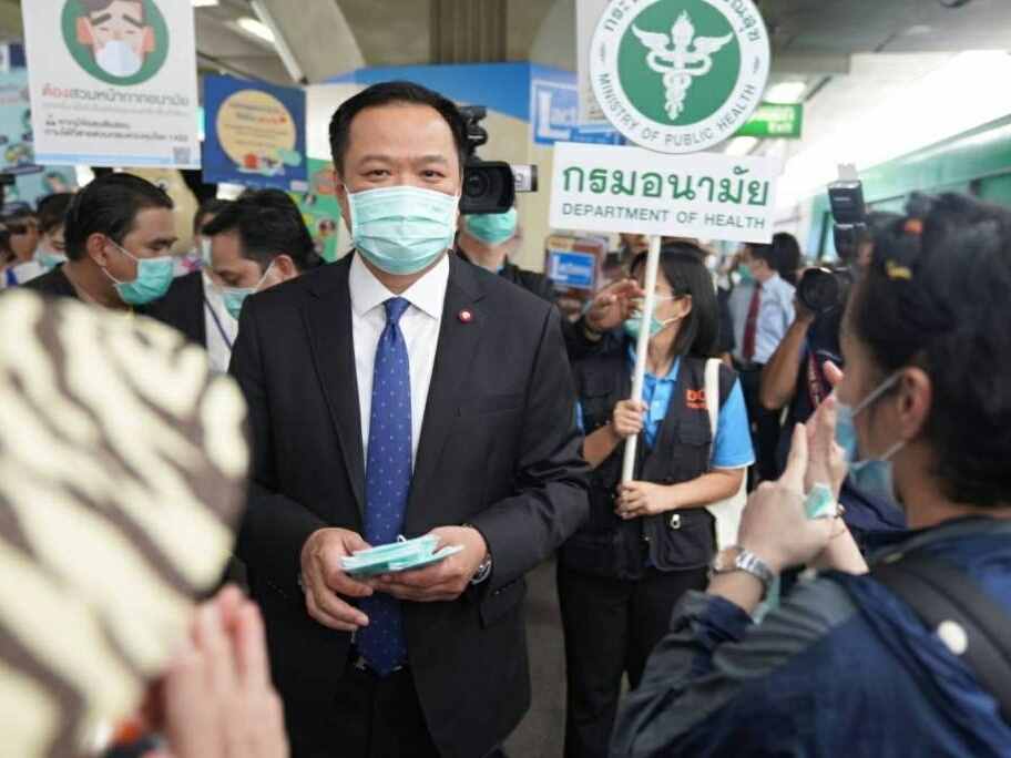 Министр здравоохранения Таиланда сомневается в правильности открытия туристического сезона
