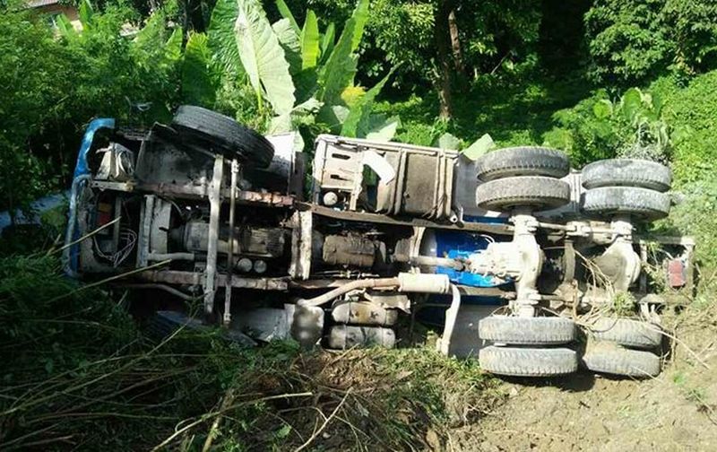 На мысе Панва на серпантине произошло ДТП с бетономешалкой