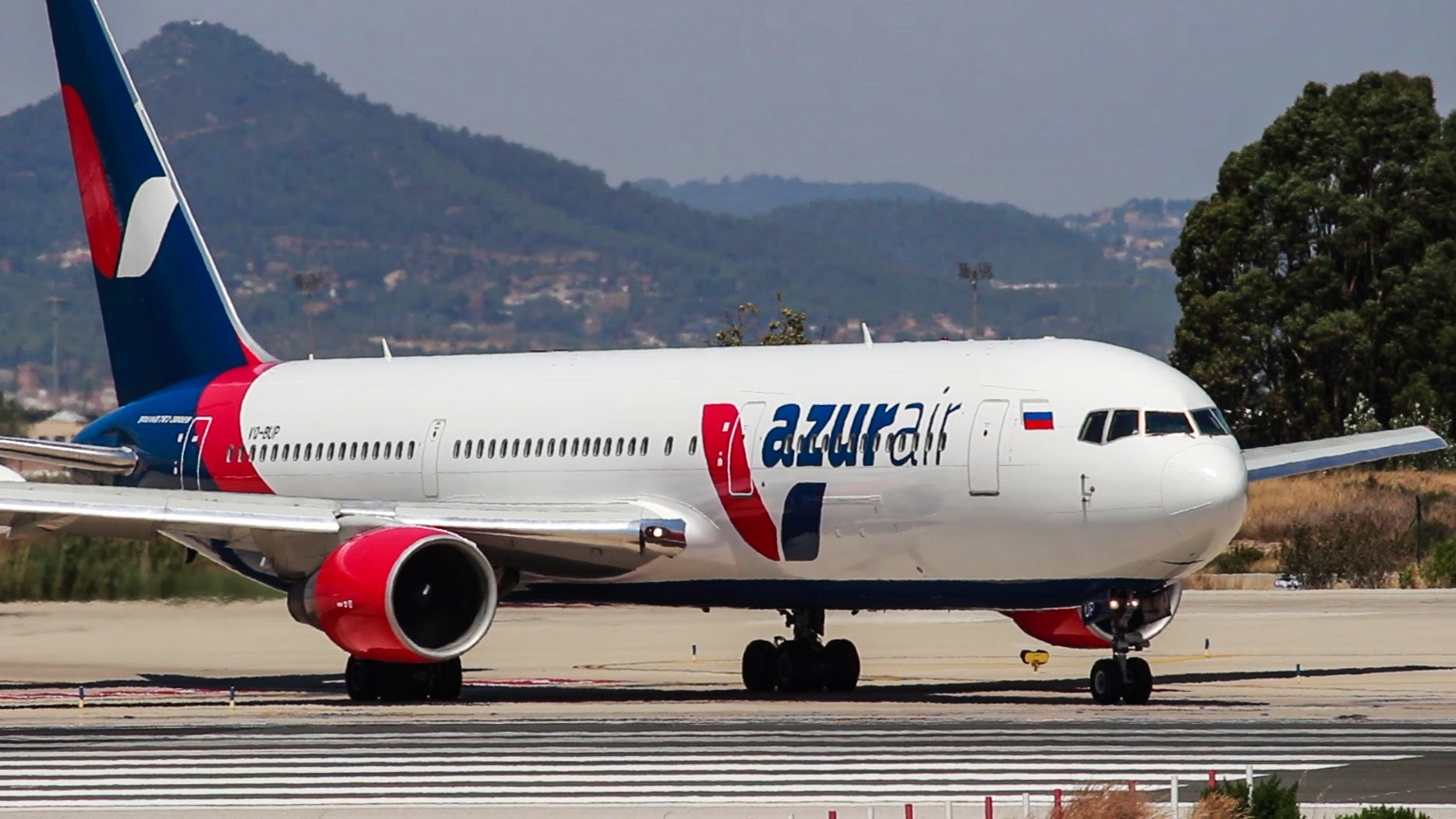 Авиакомпания Azur Air на 4 часа задержала вылет в Таиланд