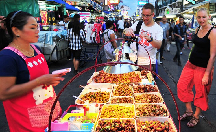 Озвучен проект реформирования уличной торговли едой в Бангкоке