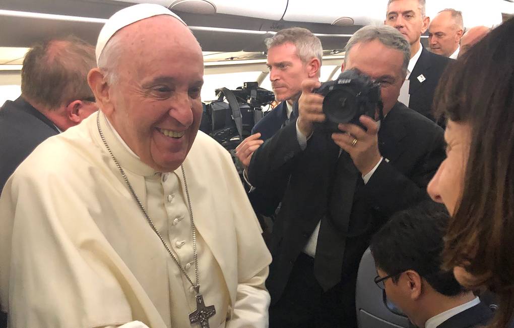 Папа Римский Франциск начал визит в Таиланд