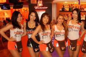 Hooters в Паттайе