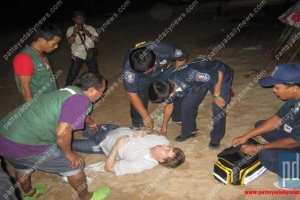 Gang Beat Tourist Unconscious and Rob Him