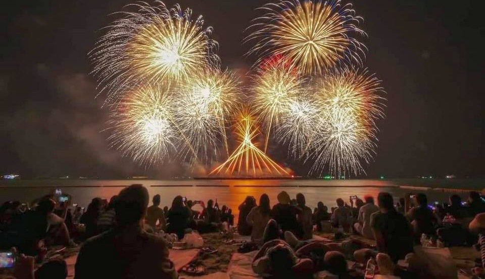 Фестиваль фейерверков в Паттайе 2023