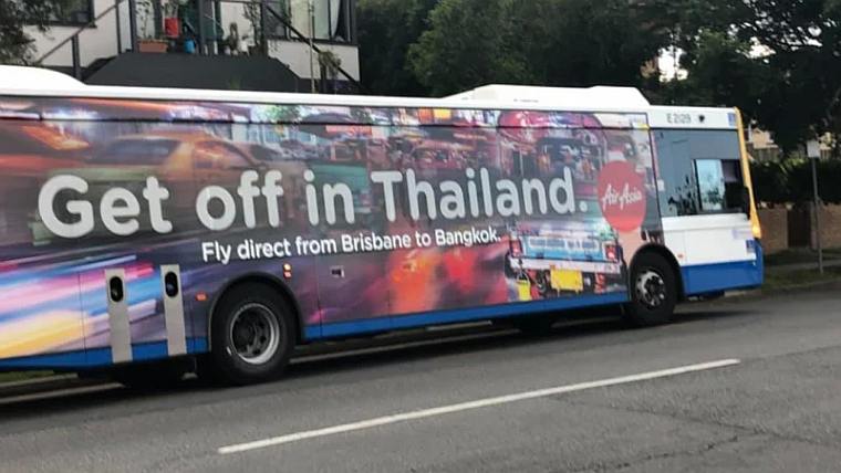 Авиакомпания AirAsia убрала рекламу прямых рейсов в Таиланд из-за скандала