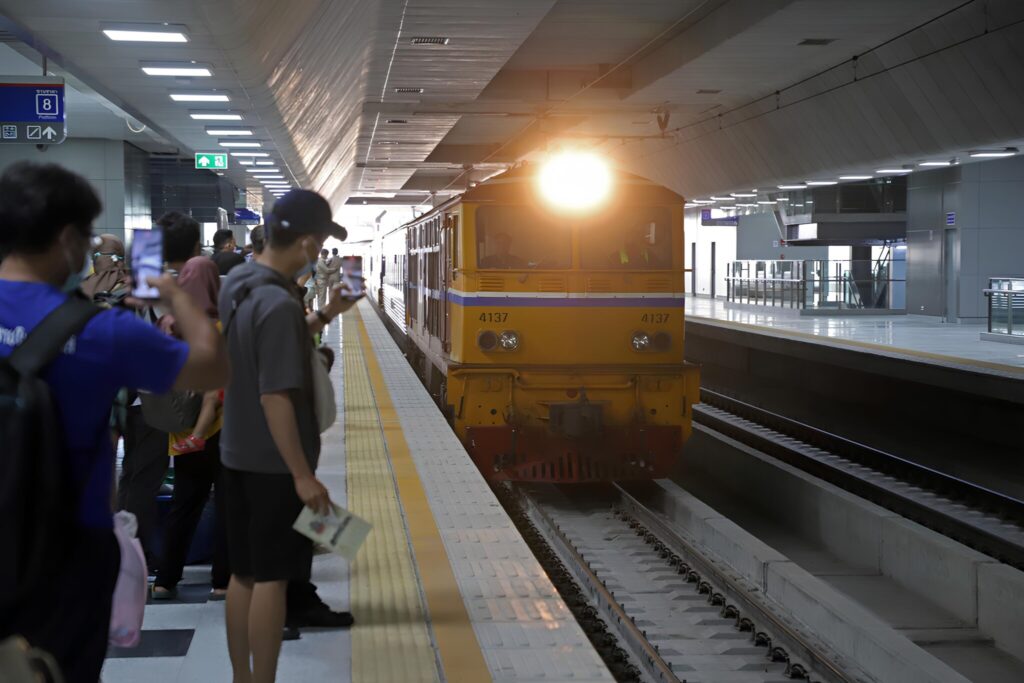 Таиланд запускает поезд из Бангкока в Пекин через Лаос
