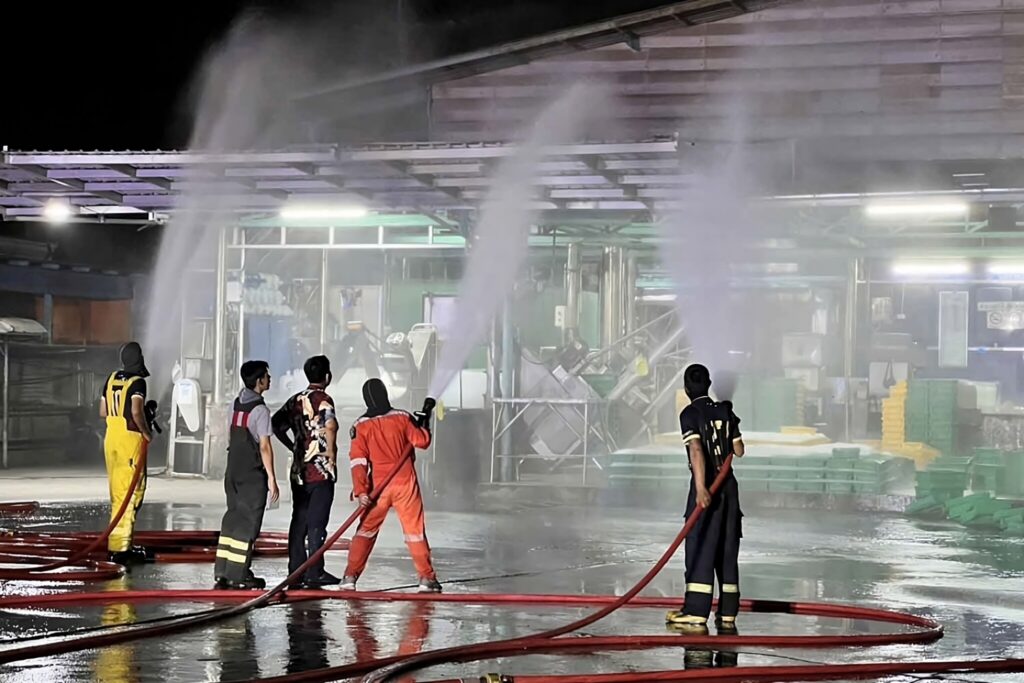 Взрыв на фабрике: 160 пострадавших от аммиака в Таиланде