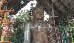 Cтатуя Будды из 300 000 монет ждет своих посетителей в Таиланде