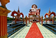 Plai Laem Temple attracts thousands of Thai's and tourists alike.