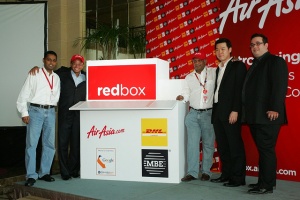 Авиакомпания Air Asia запустила курьерскую службу Redbox