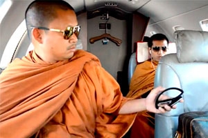 Полиция Таиланда конфисковала имущество «гламурного» монаха-педофила