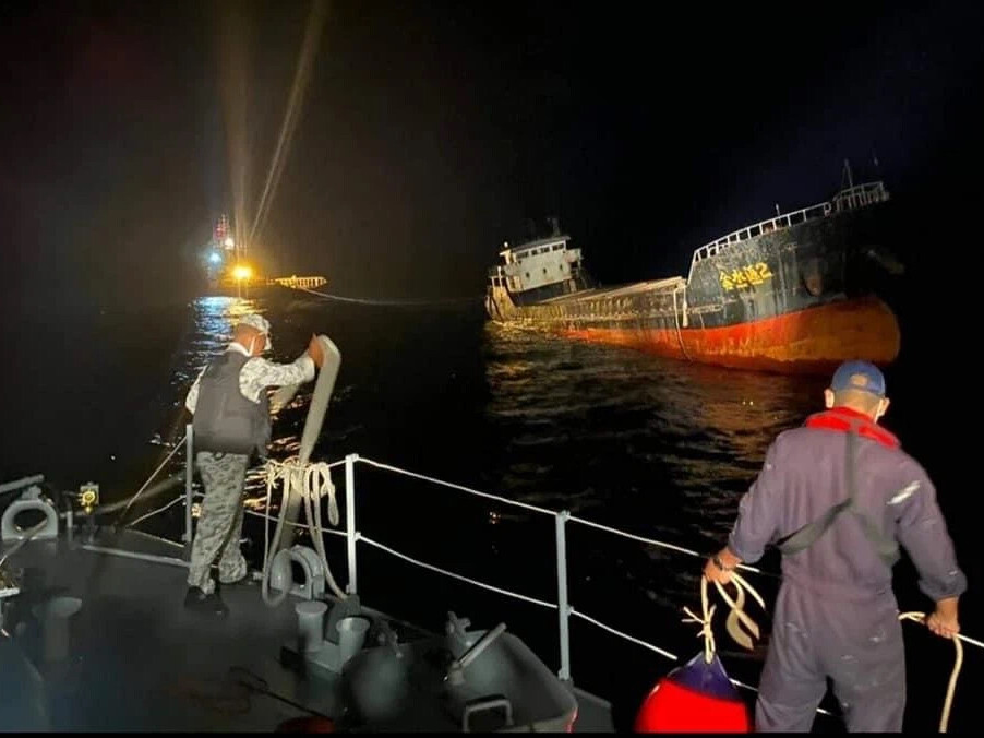Первый в истории Таиланда «корабль-призрак» шокировал полицию