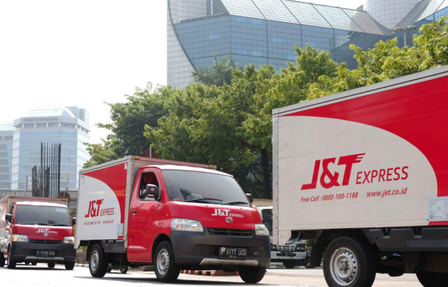 Посылка с ядовитой змеей была обнаружена сотрудниками сервиса доставки J&T Express