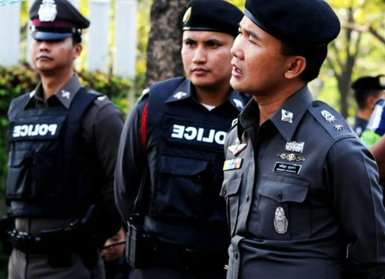 Полиция расследует исчезновение четырех членов семьи