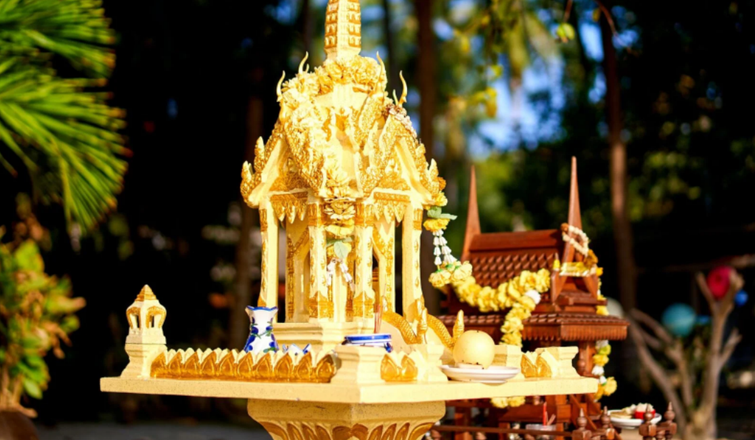 Что нужно знать о домах тайских духов