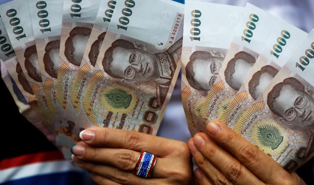 В АТОР россиянам рассказали об актуальном способе обойтись в Таиланде без долларов и евро