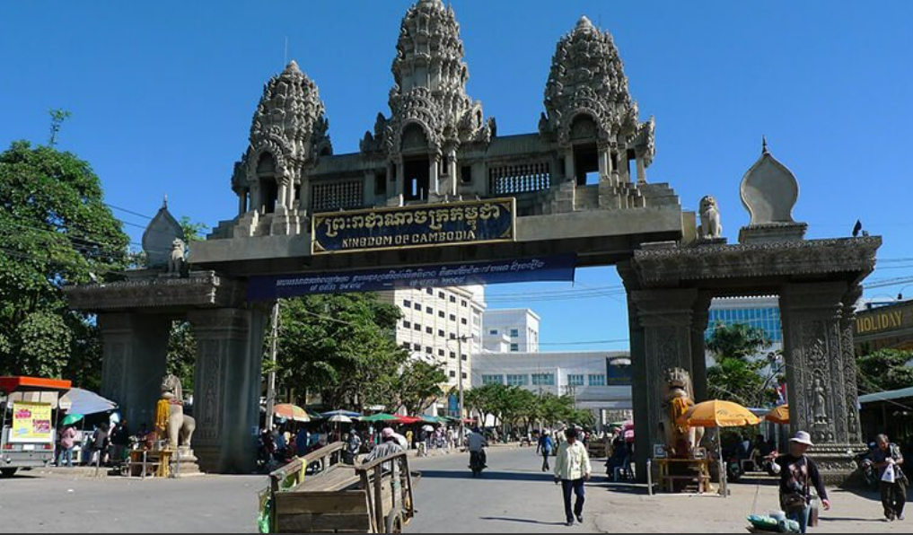 Тайцы пойманы на краже такси в Камбодже