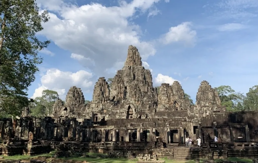 В январе-июле 2022 года Камбоджа приняла более 740 тысяч иностранных туристов