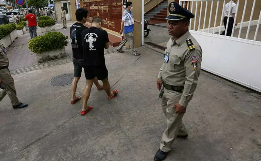 Полиция Камбоджи спасла более 860 человек из рук торговцев людьми