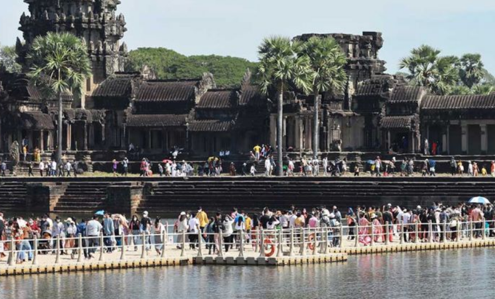 Камбоджа приняла почти 1,266 миллиона иностранных посетителей за первые девять месяцев этого года