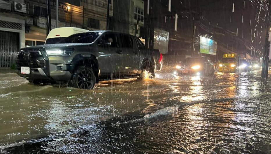 Метеорологический департамент Таиланда (TMD) выпустил очередное предупреждение о сильных дождях