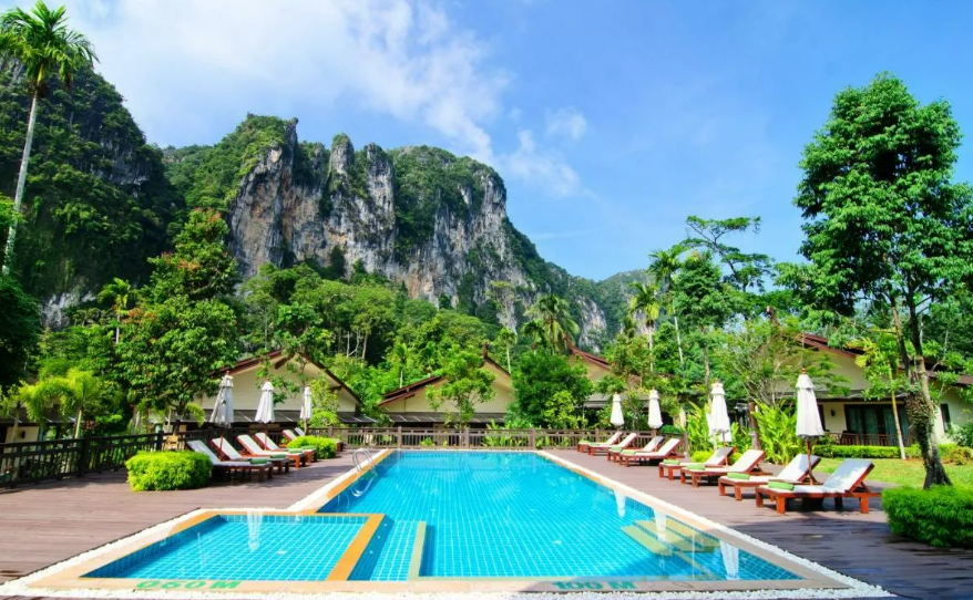 The Thaiger: Тайцы жалуются на дискриминацию при обслуживании  в отелях