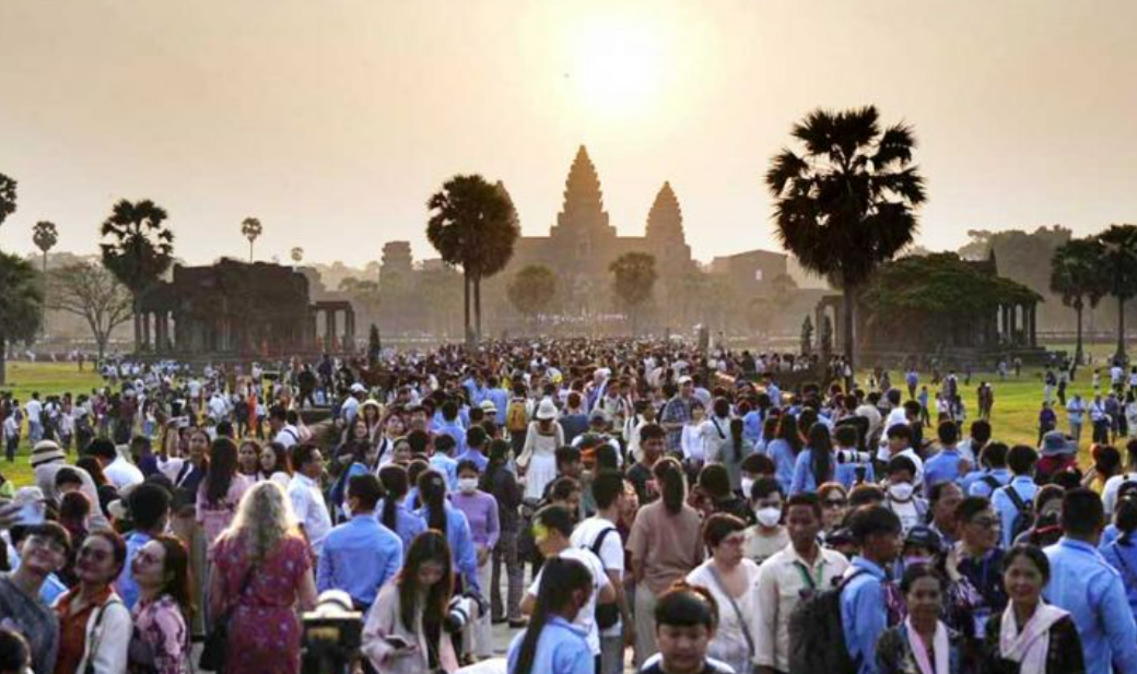 Около 240 тысяч билетов в парк Ангкор продано с января по март