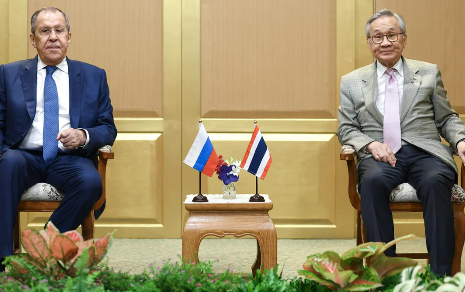 Таиланд и Россия обсудили использование карт "Мир"