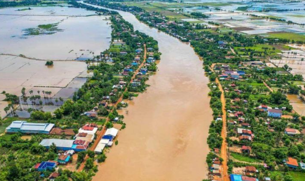 Срочное предупреждение о наводнении объявлено в трех провинциях Камбоджи