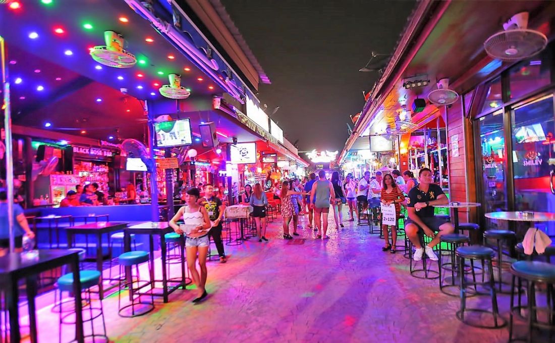 Центр изучения алкоголя критикует продления часов работы баров