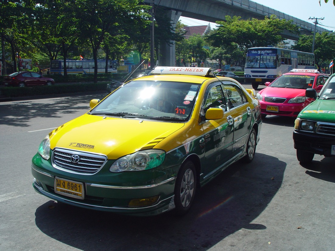 Два японца убили таксиста в Камбодже