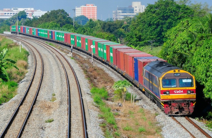 Таиланд намерен привлечь частные инвестиции для развития железных дорог