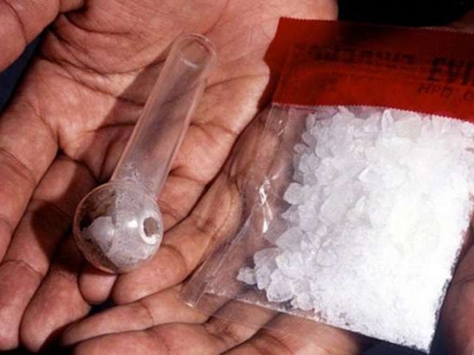 В Бурираме бабушка и внук нашли партию метамфетамина стоимостью 5 млн бат