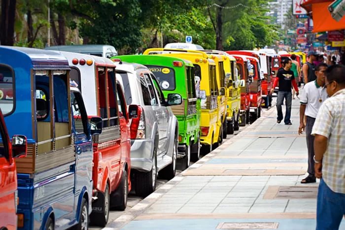 В Патонге 3 августа число парковок таксомоторов уменьшится до 21