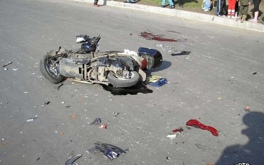 В Таланге в ДТП  с участием мотоцикла и грузовика погибла женщина