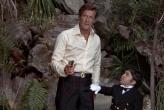 James Bond: «Человек с золотым пистолетом»
