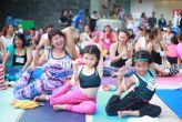 В Паттайе отмечают Всемирный день йоги