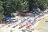 Власти узнали о платном входе на пляж Лаэм-Синг