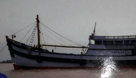 Бирманское грузовое судно с 14 моряками на борту затонуло в 60 км к юго-востоку от Пхукета в среду, 24 мая.