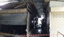 Полиция Патонга начала расследование по факту ночного пожара в торговом комплексе SB Plaza, в результате которого огнем были уничтожены 12 магазинов