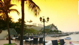Отель Siam Bayshore Resort & Spa, Паттайя.  Адрес: 559 Beach Road, Таиланд, Банг-Ламунг, Паттайя (13 км 800 метров от центра - 1 ч. 58 мин. пешком)