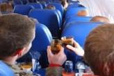 Пьяных мужа и жену сняли с рейса, летевшего в Таиланд