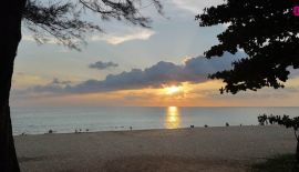 Sunset Beach, Surin, 14 may