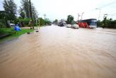 26 09 2012 flooded streets Virat Tweetie (later Royal) - Phuket