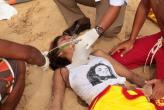 Сегодня на Сурине спасатели  вытащили из моря  двух девушек