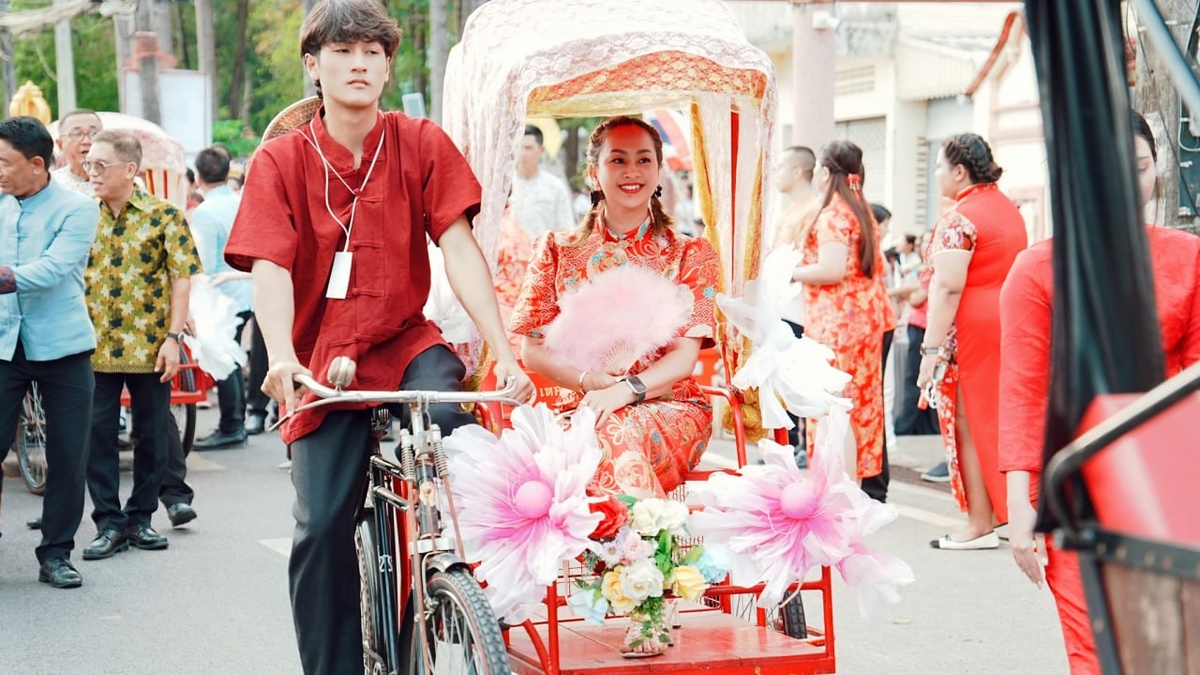 Китайский фестиваль продолжается в Кату